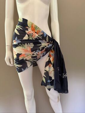 Lauren Ralph Lauren Blue Tropical Flowers Cotton Scarf Wrap